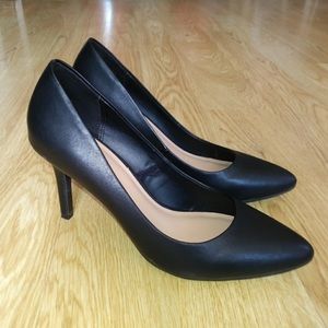 Merona Black pumps